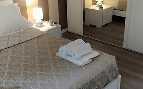 Trilocale con parcheggio privato Arena Inalpi, PalaTazzoli, Palavela Lingotto, Exclusive Suite La casa di Bertino